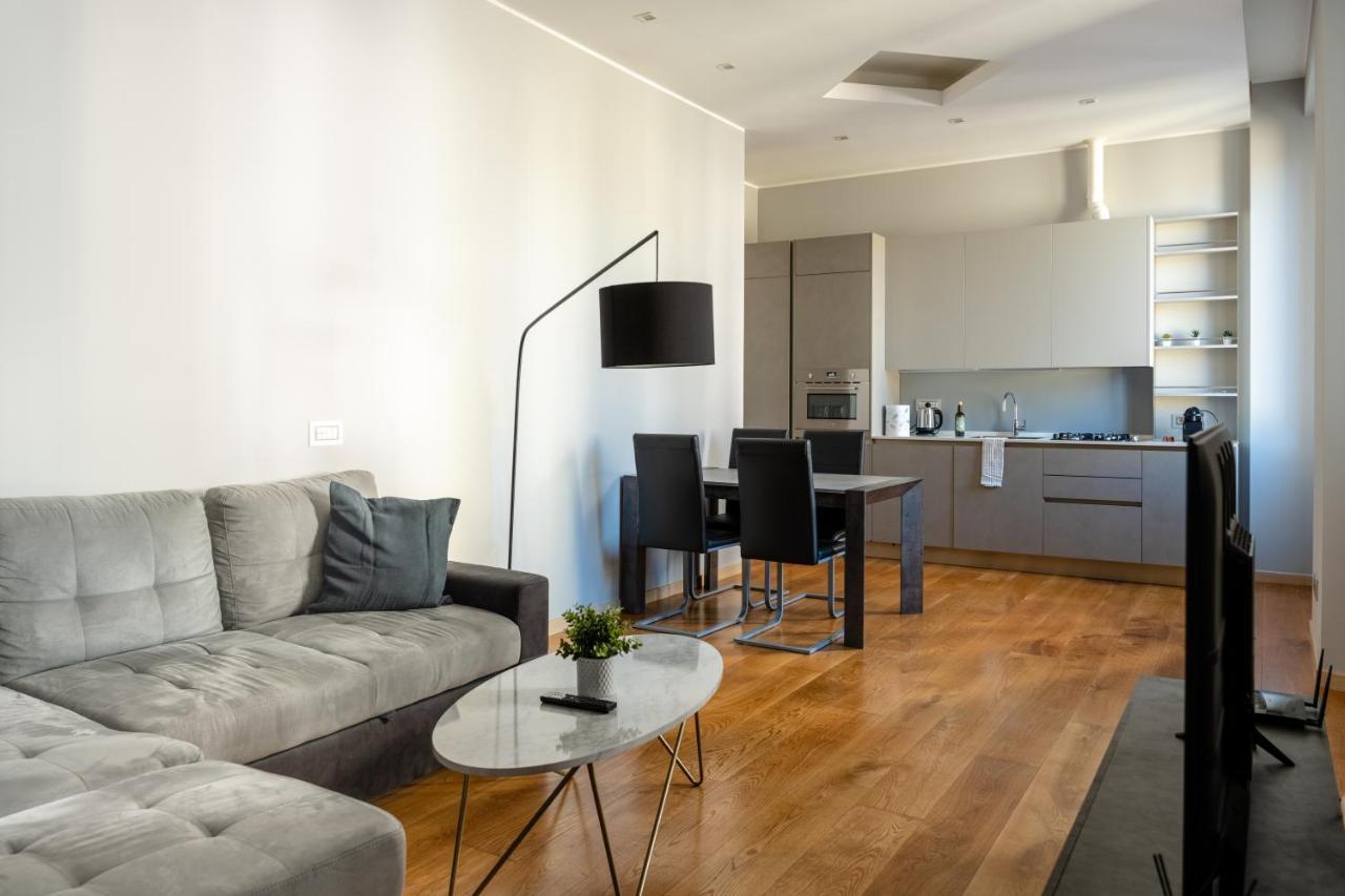 5 Min Duomo Luxury Home In Brera Design District Mailand Exterior foto